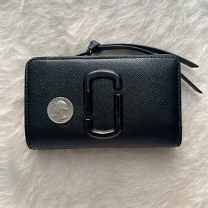 Marc Jacobs Snapshot DTM Black Wallet NWOT